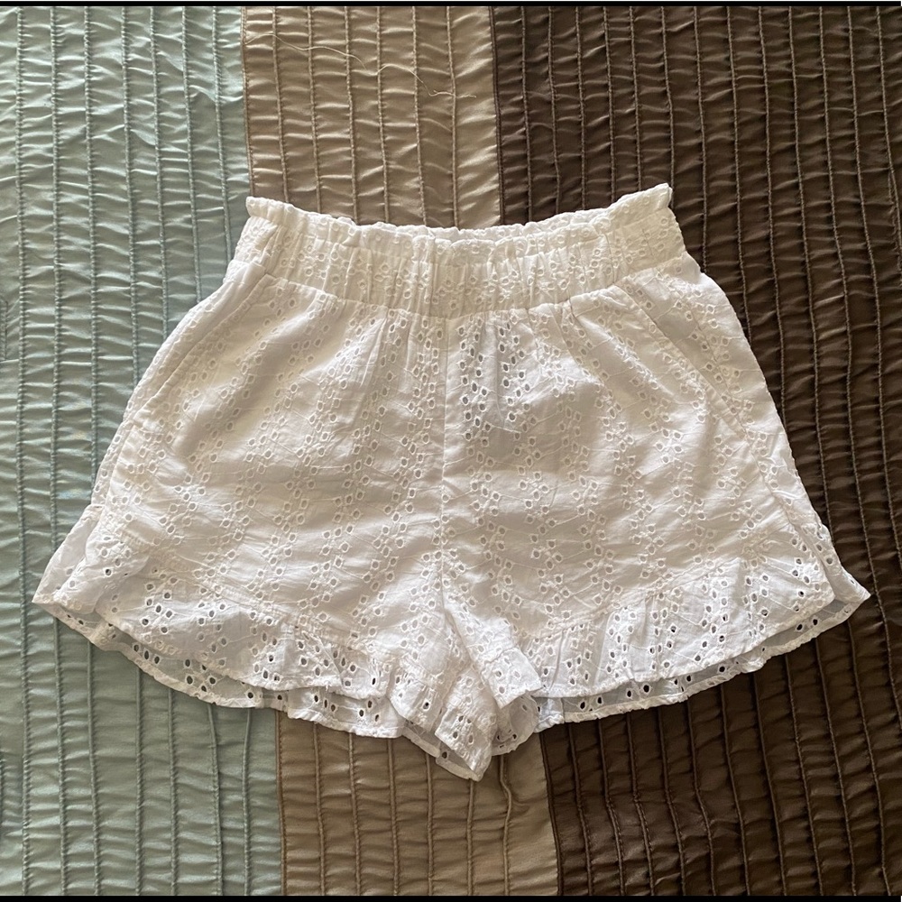 White Hollister Shorts Size Small